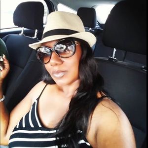 Meet your Posher, Waketta